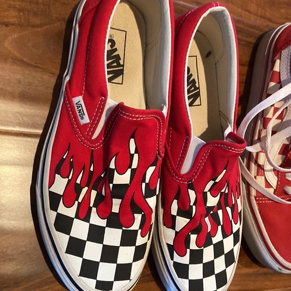 Vans - Picture 5 of 6